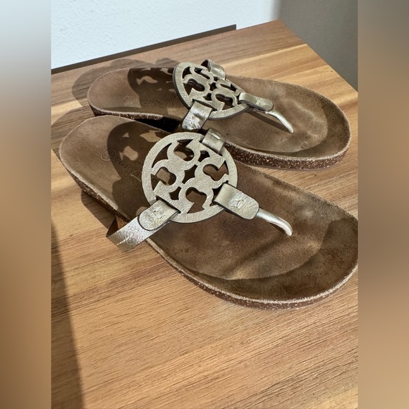 Tory Burch Miller Cloud Sandals Metallic Gold Leather Cork 6.5 US EUC - Picture 3 of 9